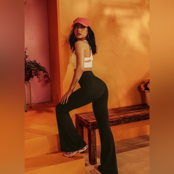 Fabletics Oasis PureLuxe High-Waisted Crossover Flare Sz XL TALL - Picture 5 of 8